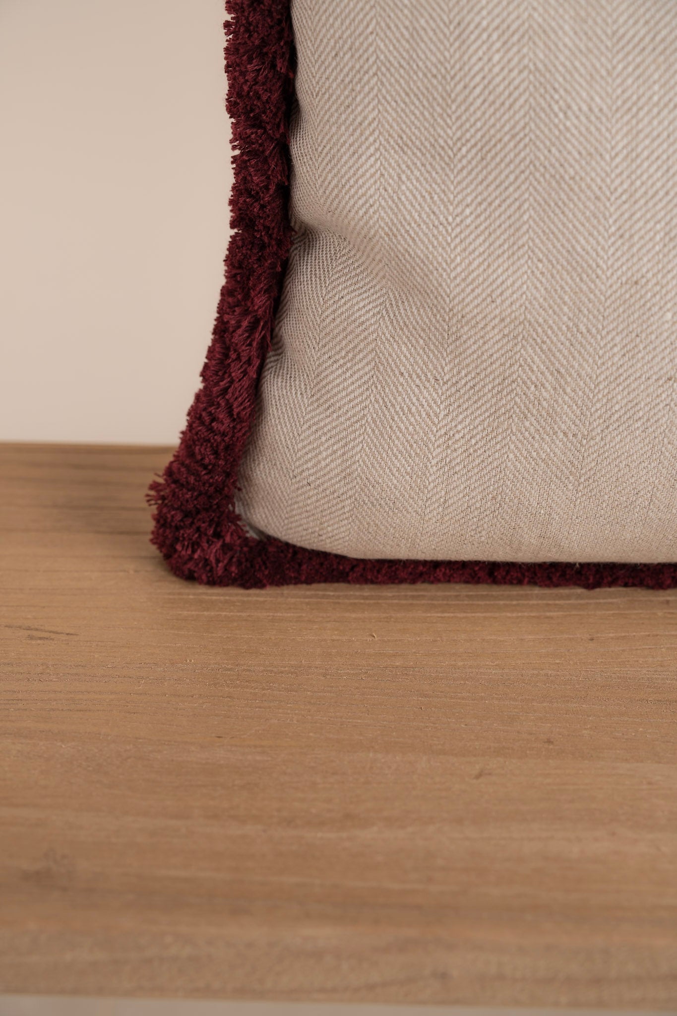 Herringbone Linen - Burgundy Fringe