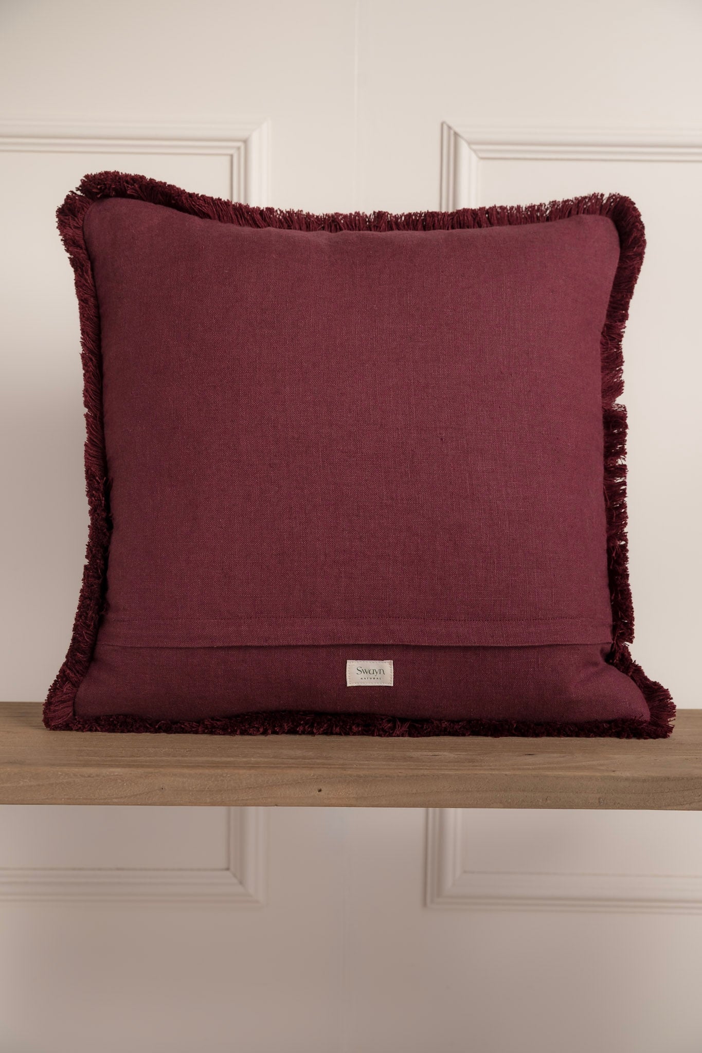 Irish Linen Cushion: Éire Linen - Burgundy