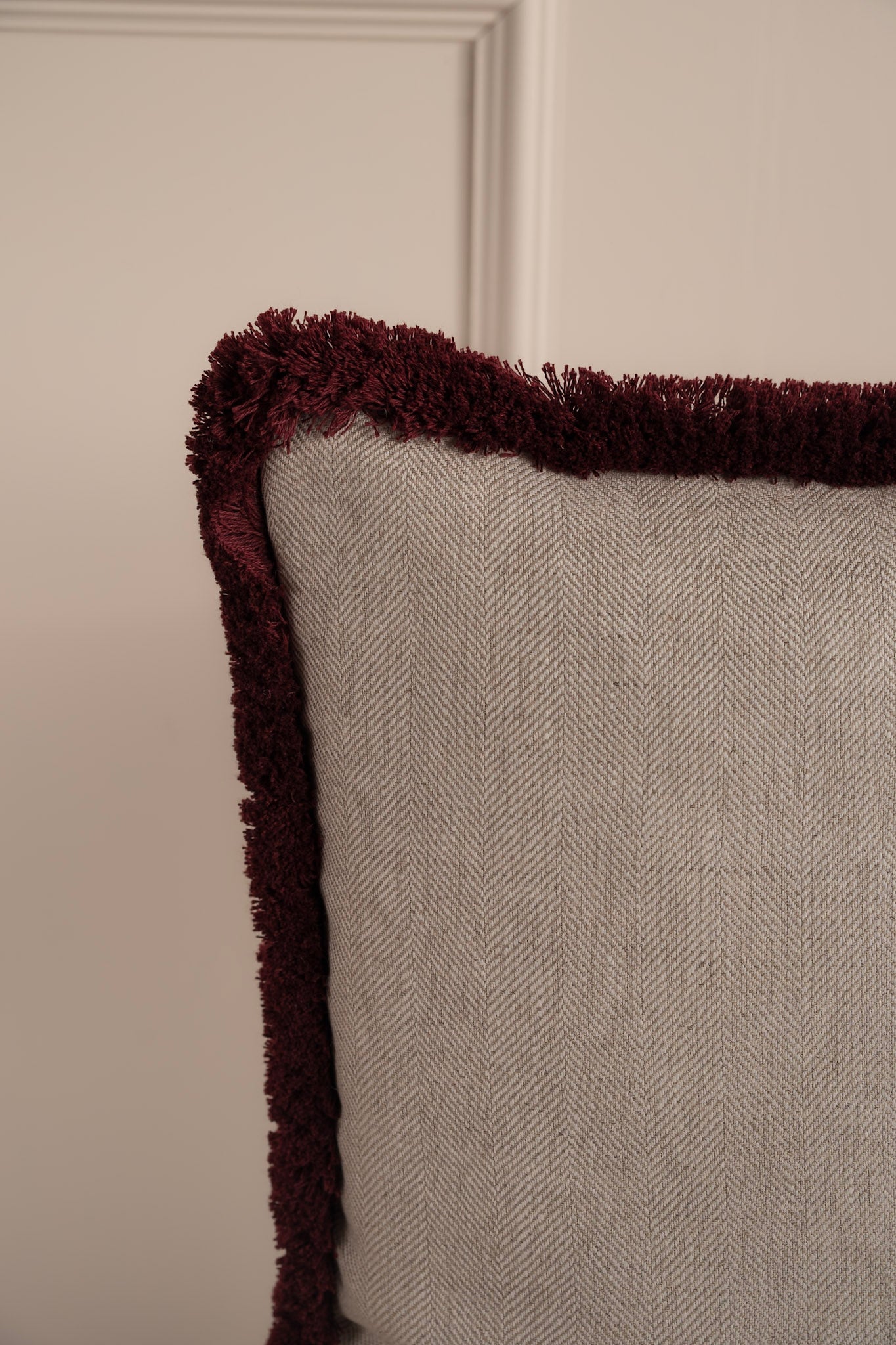 Herringbone Linen - Burgundy Fringe