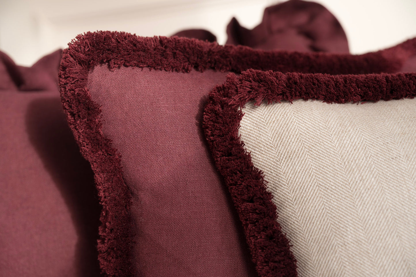 Herringbone Linen - Burgundy Fringe